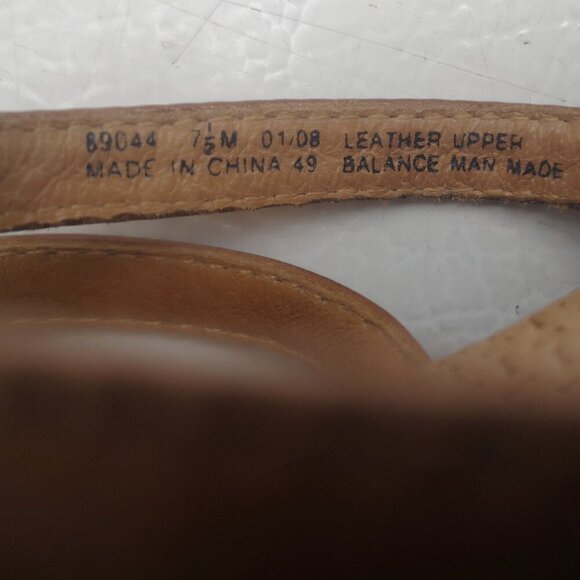 Clarks Ladies Size 7.5 Tan Leather Upper Heeled Slip On Sandals - Picture 8 of 9